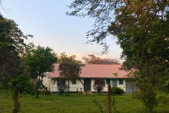 Hus i Tanzania. Foto: Privat