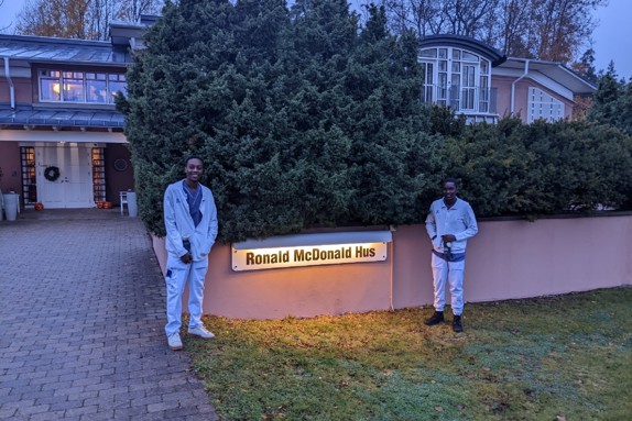 Bild utanför Ronald McDonald hus. Foto: Privat