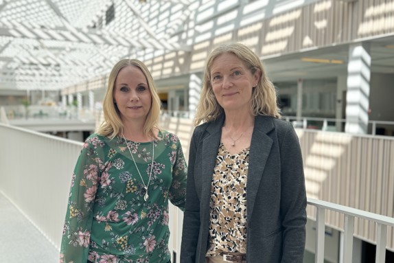 Marie Svedberg, biträdande professor och Katarina Bohm, professor. Foto: RKH