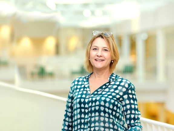 Charlotta Tegnestedt, Röda Korsets Högskola