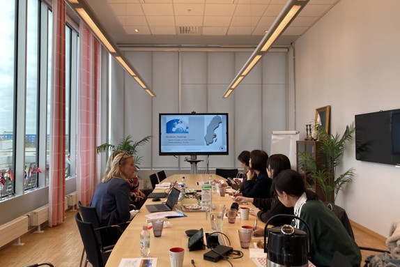 Besökare från The Japanese Red Cross Toyota College of Nursing. Foto: RKH