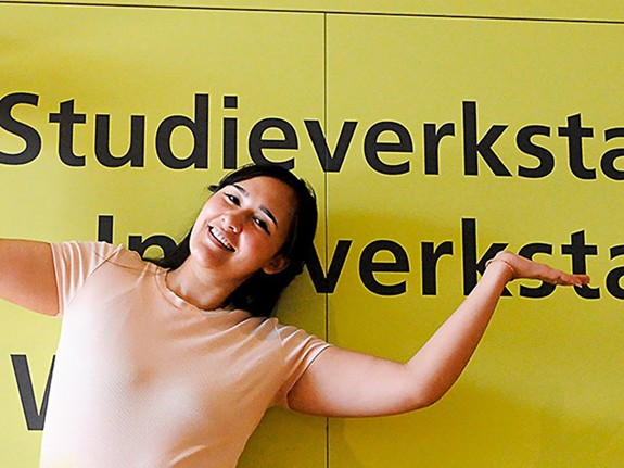 Student vid Studieverkstan. Foto: Södertörns högskola
