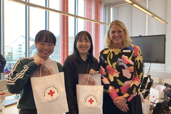 Besökare från The Japanese Red Cross Toyota College of Nursing. Foto: RKH