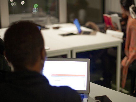 Studenter som studerar. Foto:RKH