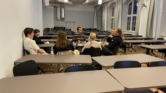 Studenter som arbetar tillsammans under en workshop. Foto: RKH