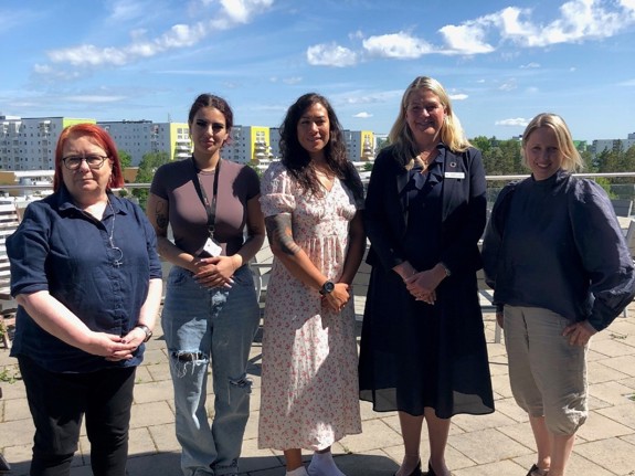 Mirja Räihä, Mande Drayi, Natalie Mellin, Susanne Georgsson och Jytte Guteland. Foto:RKH