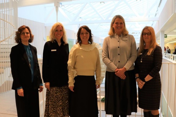 Ledningsrådet med minister Matilda Ernkrans.