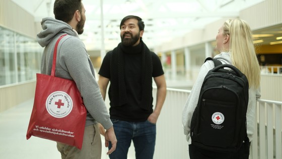 Studenter vid Röda Korsets Högskola. Foto: Sören Andersson