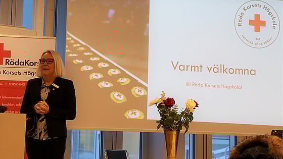 Bild av upprop för nya studenter i Emmy Rappe-salen.