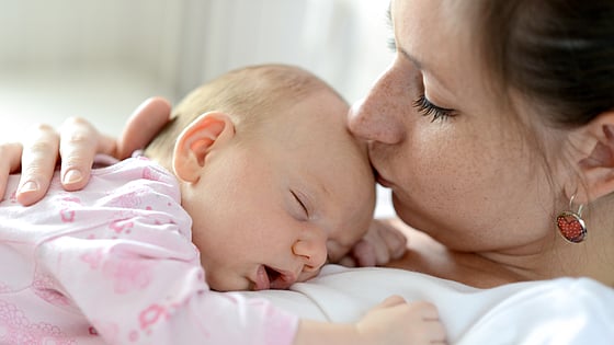 Mamma med barn. Foto: Mostphotos