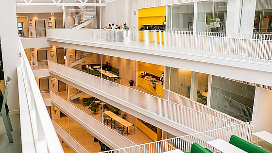 Bild över lokalerna vid Röda Korsets Högskola. Foto: Jenny Frejing