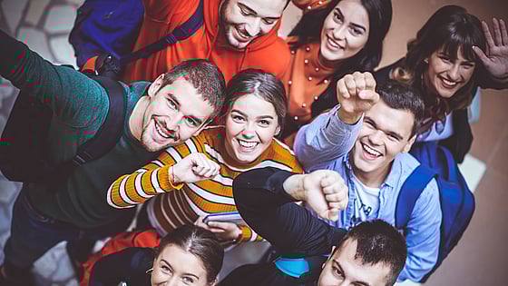 Glada ungdomar. Foto:Mostphotos