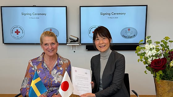 Signering av överenskommelse mellan Röda Korsets Högskola och Japanese Red Cross College of Nursing i Tokyo.