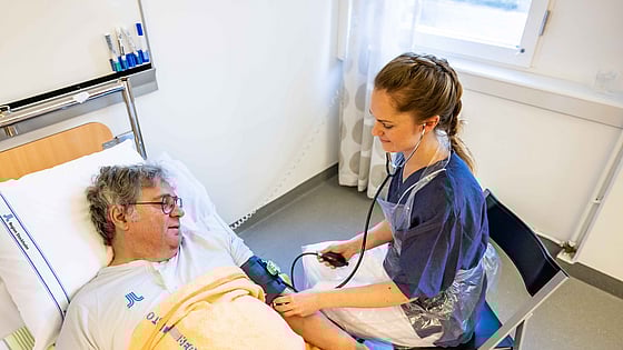 Student med patient. Foto: Jenny Frejing