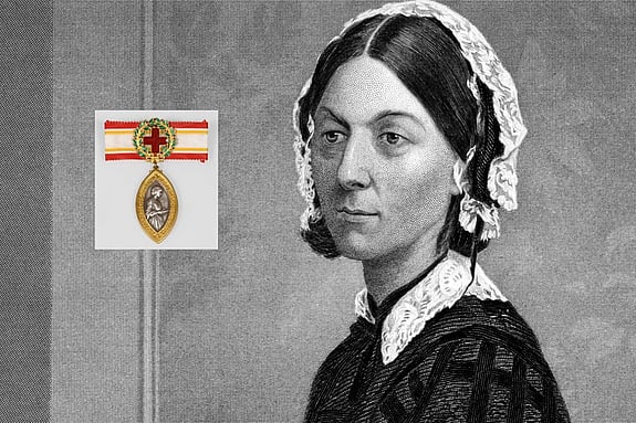 Florence Nightingale och medaljen. Foto: Wikipedia