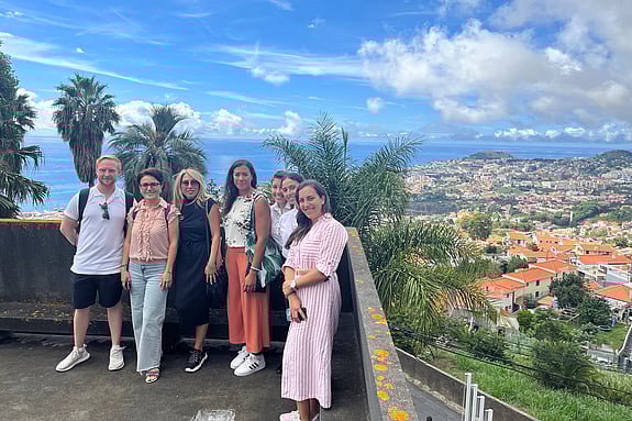 Bild på Natalie och andra på Madeira. Foto: Privat