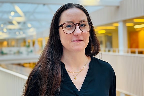 Jenny Li Österman, utbildningsadministratör vid Röda Korsets Högskola. Foto: RKH