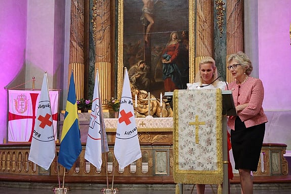 Bild av May Blom och  Petra Vinberg Linder från Röda Korsets Sjuksköterskeförening