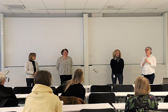 Bild från när VFU-dagen på Röda Korsets Högskola inleds.