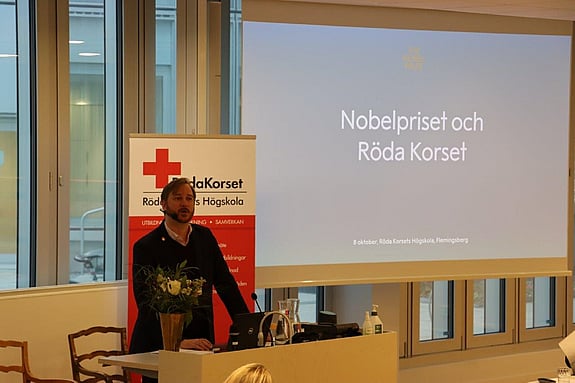 Bild av Olof Somell, intendent vid Nobel Prize Museum.