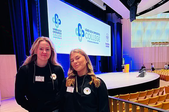 Linnea och Emelie från studentkåren RKHSK. Foto: RKH
