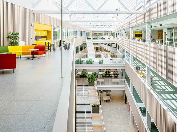 Foto över lokalerna vid Röda Korsets Högskola. Foto: Jenny Frejing