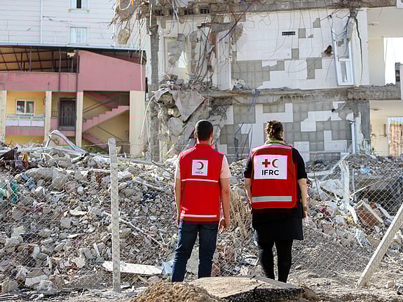 Personal från Röda Korset vid jordbävningen i Turkiet 2023. Foto: Fatih Isci/SRK Mediabank