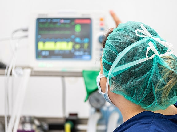 Sjuksköterska under corona. Foto: Mostphotos.