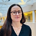 Jenny Li Österman, utbildningsadministratör vid Röda Korsets Högskola. Foto: RKH