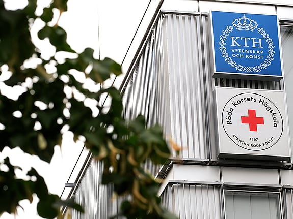 Röda Korsets Högskolas entré. Foto: RKH