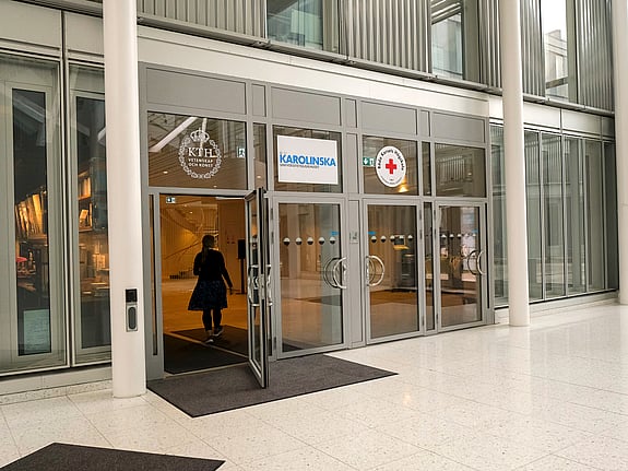 Entré till Röda Korsets Högskola