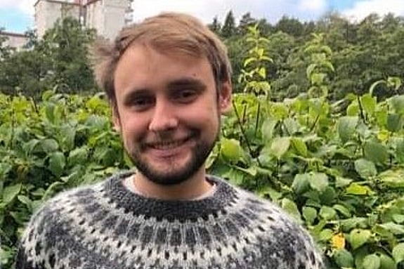 Johannes Haid, studerar till specialistsjuksköterska vid Röda Korsets Högskola. Foto: Privat