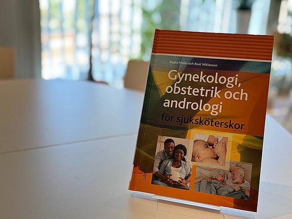 Ny bok om gynekologi, obstetrik och andrologi. Foto: RKH