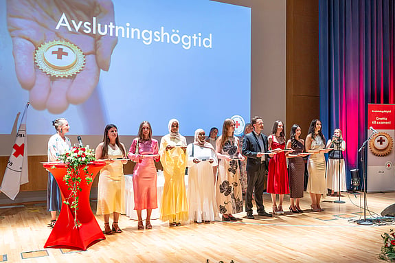 Studenter på avslutningshögtiden. Foto: Jenny Frejing